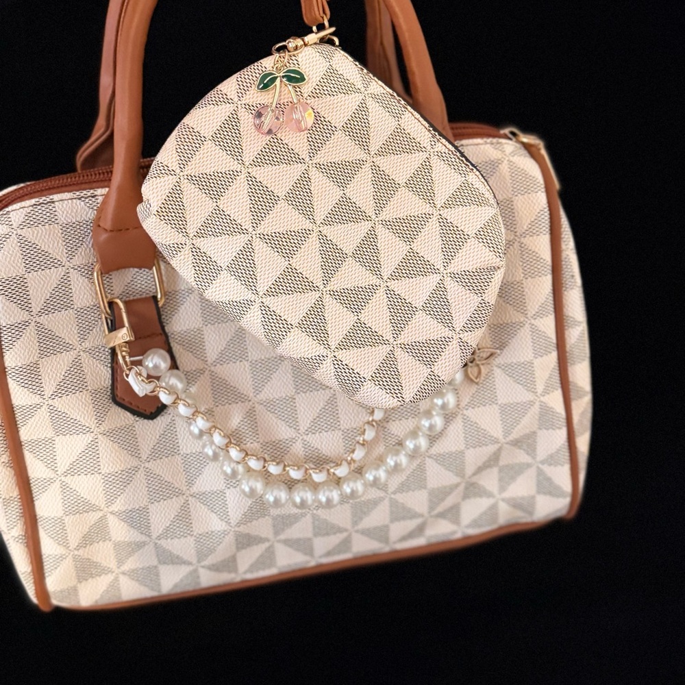 Elegant Cream and Brown Handbag Set